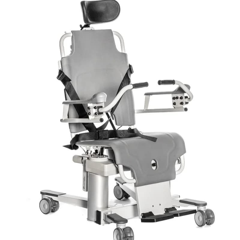 Chaise de douche électrique TR Equipment TR 1000 avec appui-tête, accoudoirs, ceinture de sécurité et colonnes de levage